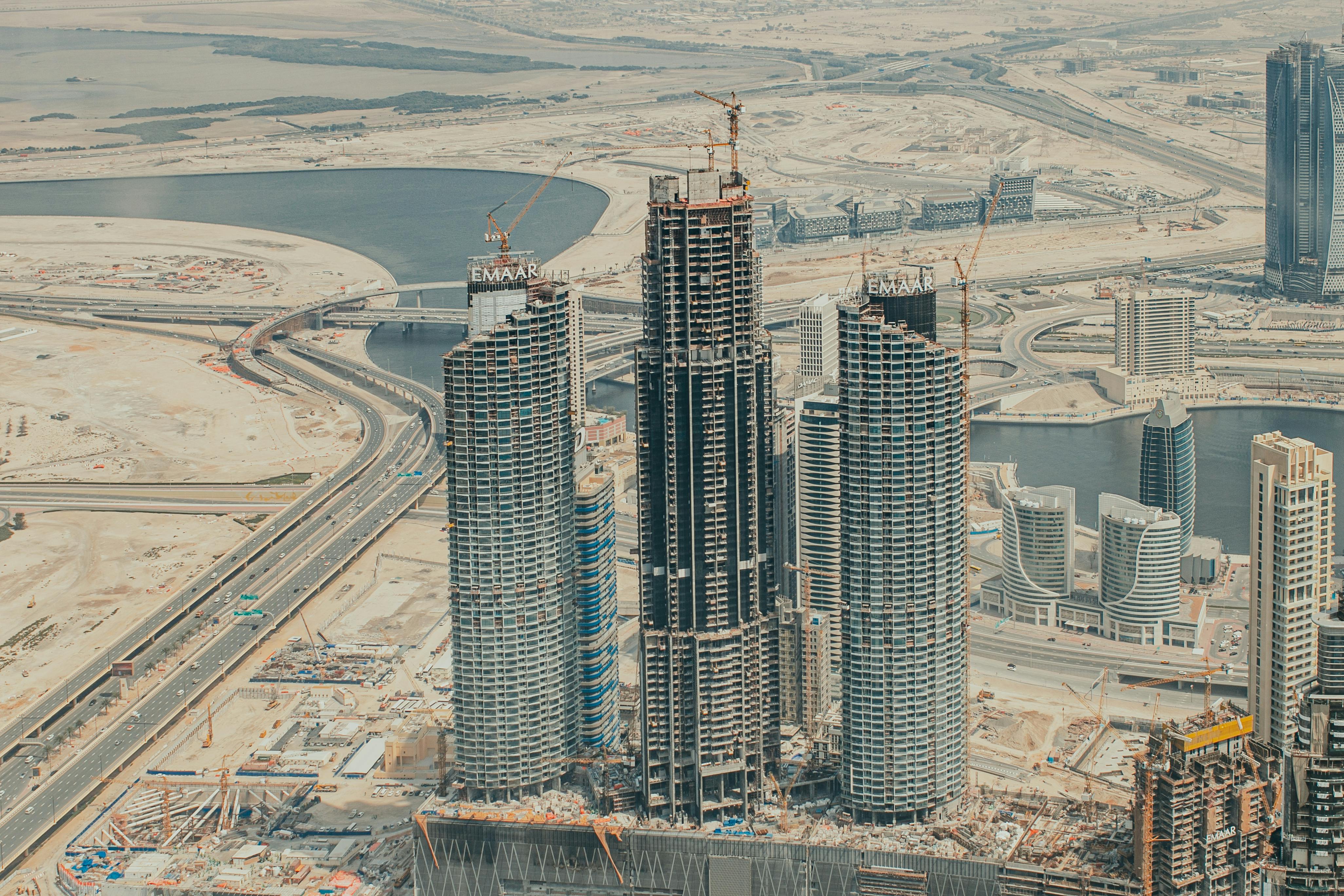 Real Estate Allocation: UAE vs Offshore Tradeoffs in 2025